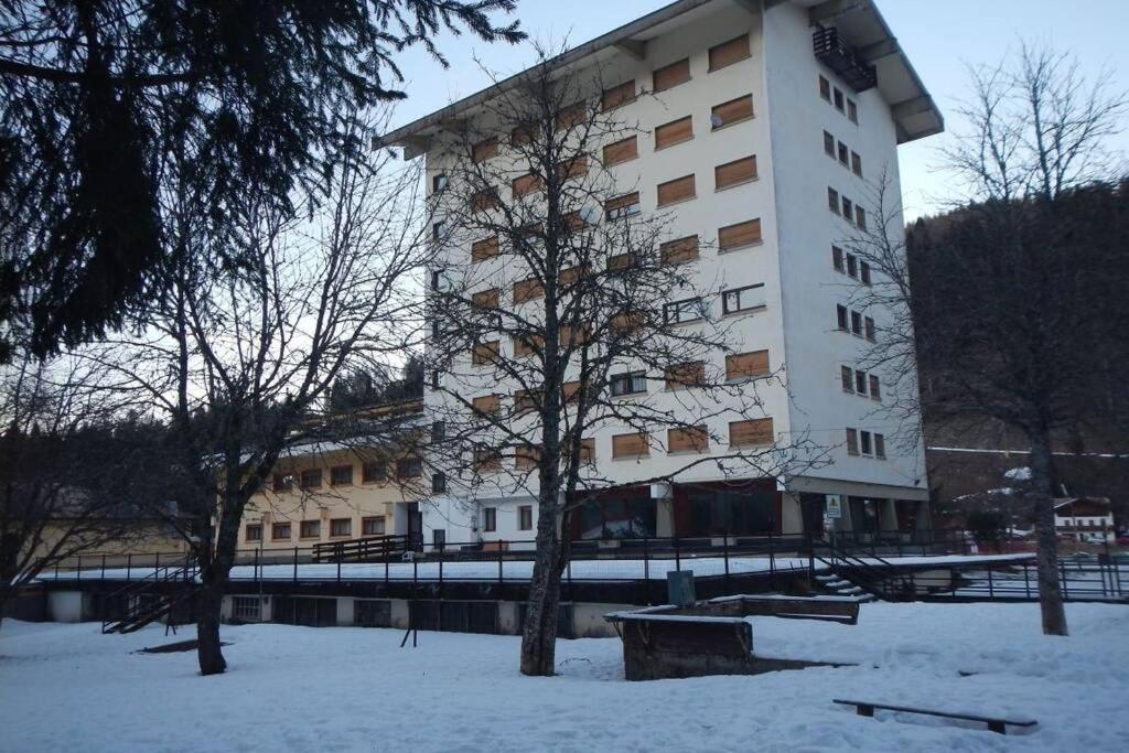 Alloggio Vacanze In Montagna Per Coppia โฟลกาเรีย ภายนอก รูปภาพ