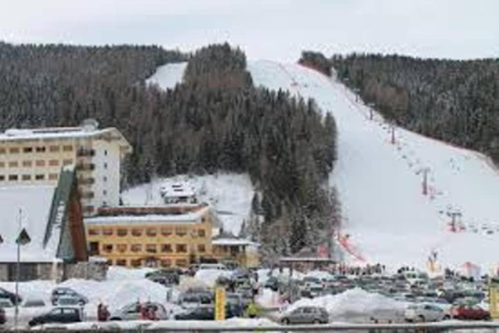 Alloggio Vacanze In Montagna Per Coppia โฟลกาเรีย ภายนอก รูปภาพ